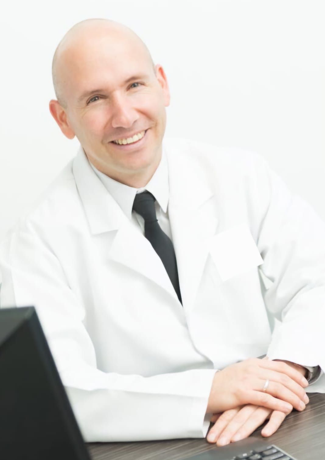 Dr. Jorge Palacio Uribe — Medical Director · INDESA